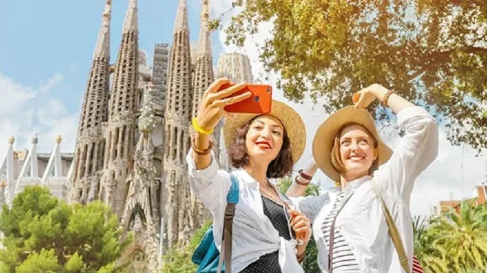 Advantages of a tourist trip to Spain to rest
